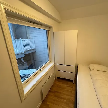 Ledig Rom I Enebolig Sentralt I Homestay *