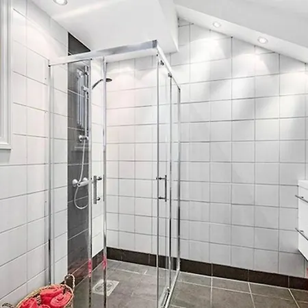Ledig Rom I Enebolig Sentralt I * Bergen